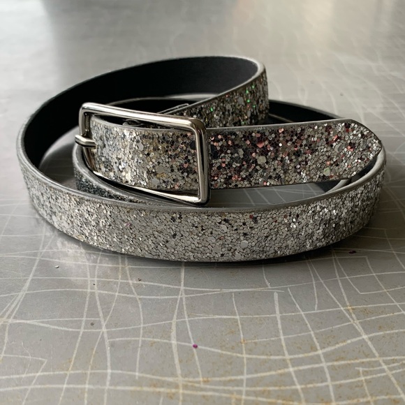 Set of 2 sparkly leather belts - Picture 3 of 5